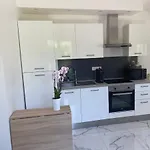 Climatise Avec Piscine Et Jardin Apartment Villeneuve-Loubet