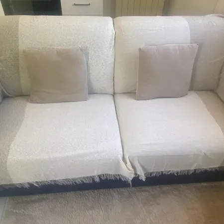 Апартаменты Climatise Avec Piscine Et Jardin *